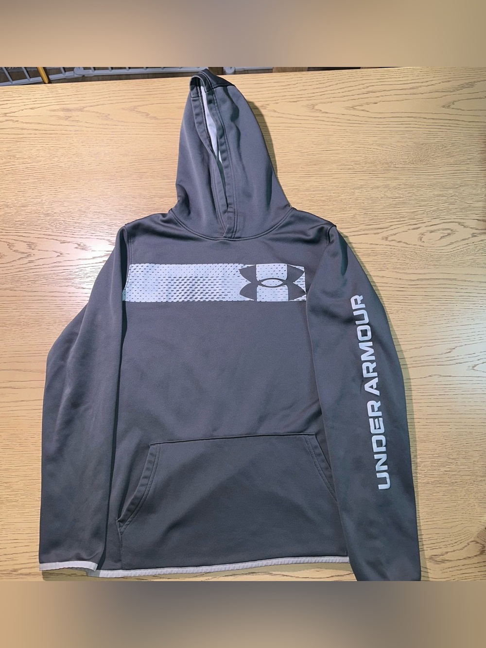Under Armour ColdGear Boys XL Gray Logo Graphic Print Fleece Pullover Hoodie 365